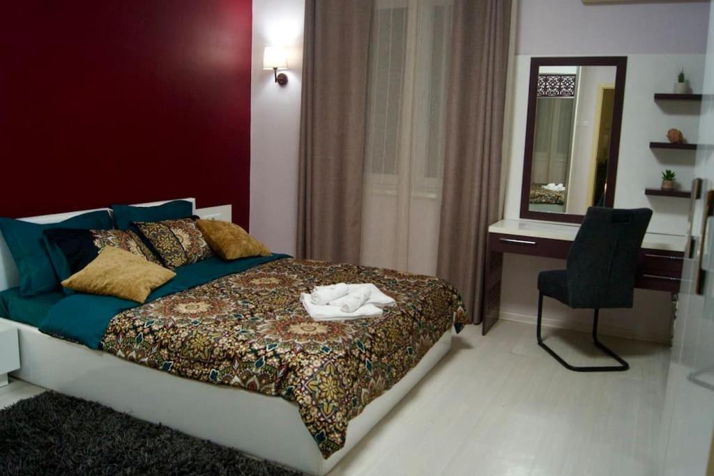 Cozy 2Br Oasis In Central Burgas Esterno foto